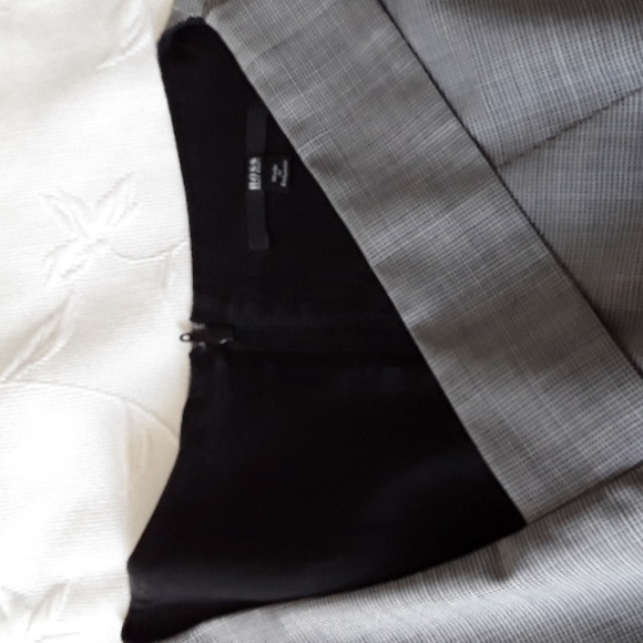 Hugo Boss black and white checkered dress, size 10 - Picture 3 of 4